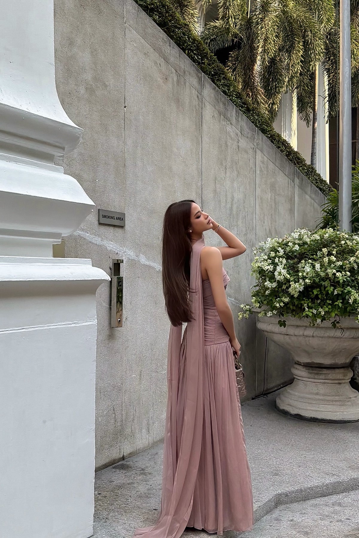 Graceful Strapless Sleeveless Chiffon Prom Dresses Long With Pleats