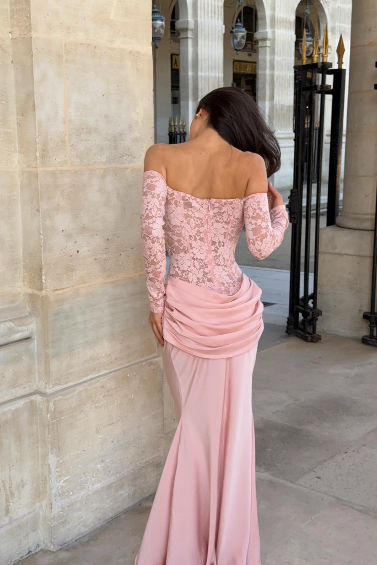 Elegant Pink Long Sleeves Satin Lace Prom Dresses Mermaid With Zipper Pleats