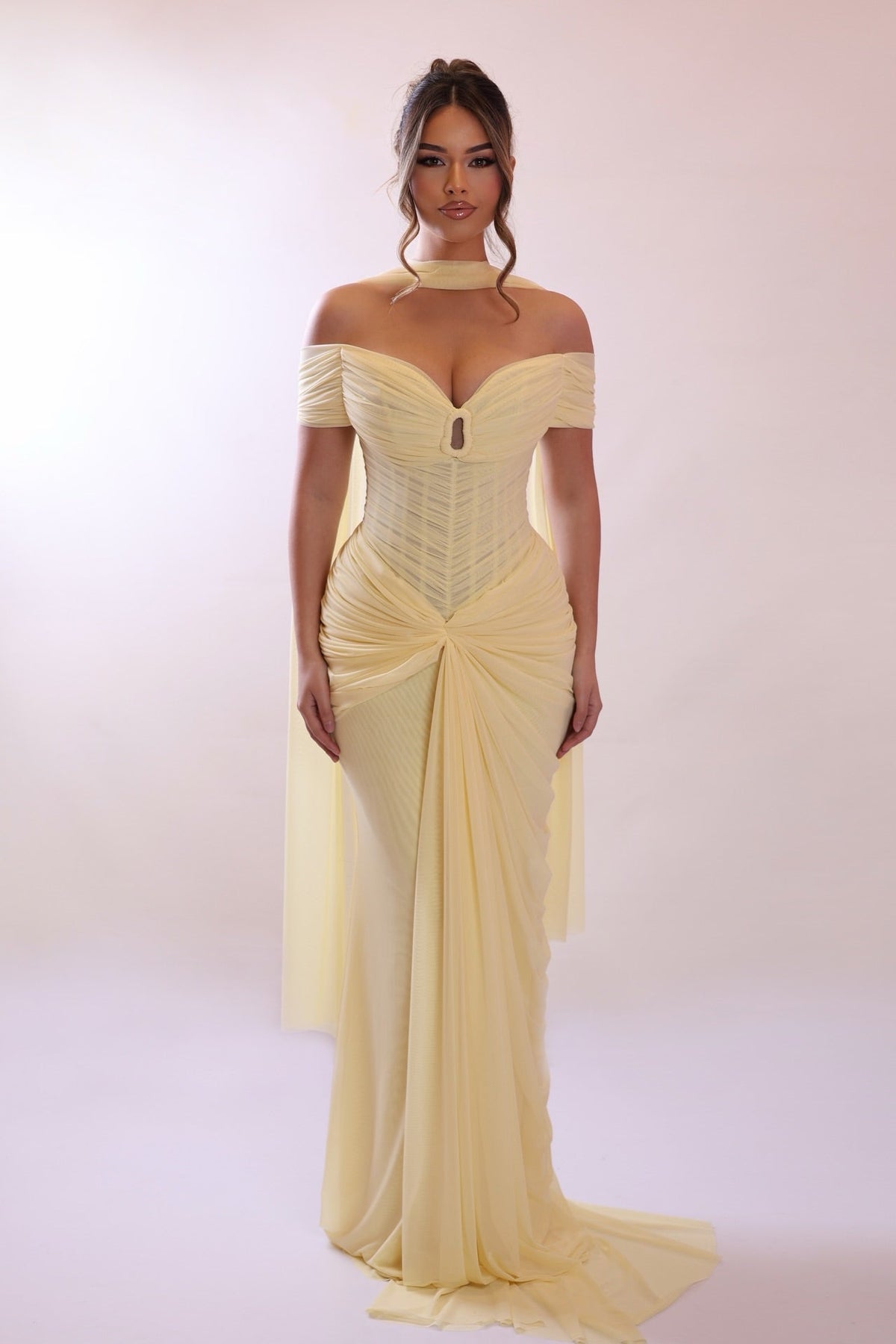 Chic Daffodil Sweetheart Off The Shoulder Chiffon Mermaid Prom Dresses Sheath With Pleats
