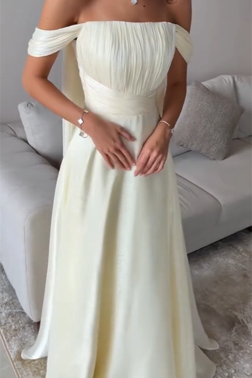 Graceful Off-the-Shoulder A-Line Prom Dresses Floor-Length With Pleats