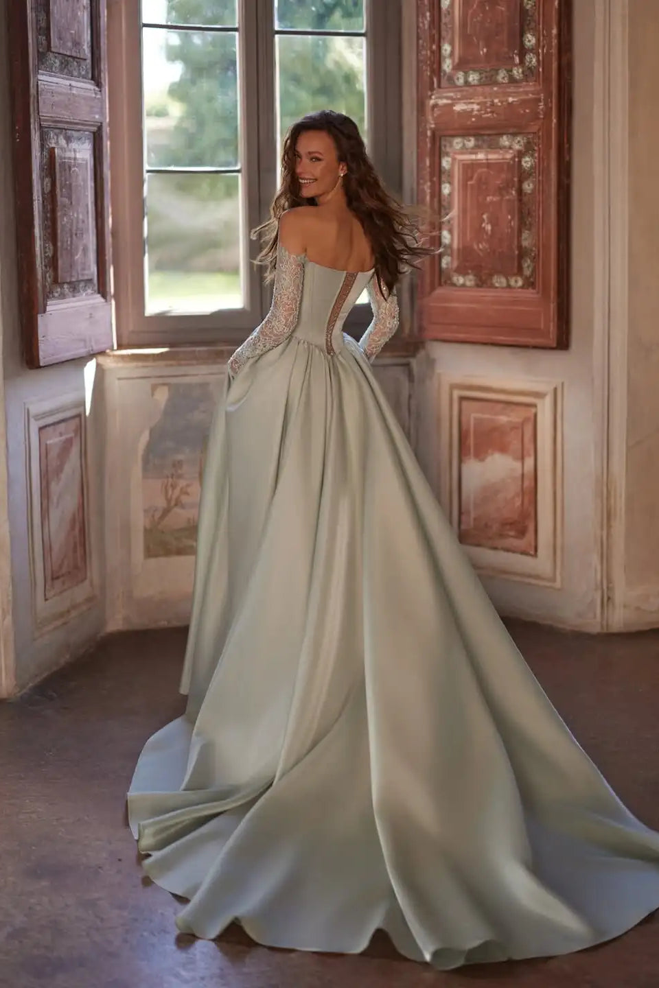 Elegant Sweetheart Long Sleeves Satin Prom Dresses A-Line With Lace-Up Back