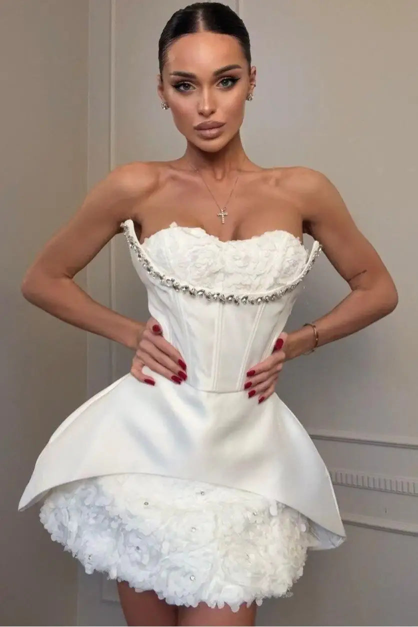 Romantic Strapless Sleeveless Satin Homecoming Dresses Mini With Gem