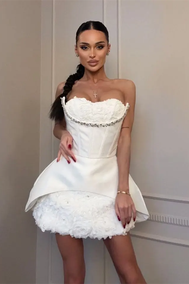 Romantic Strapless Sleeveless Satin Homecoming Dresses Mini With Gem
