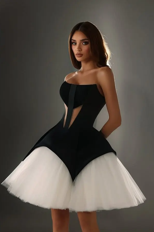 Charming Black White Strapless Sleeveless A-Line Mini Homecoming Dresses