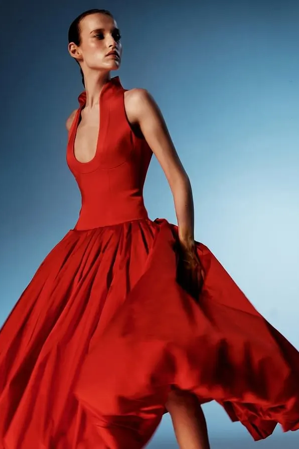 Elegant Red Sleeveless Satin Prom Dresses A-Line With Pleats