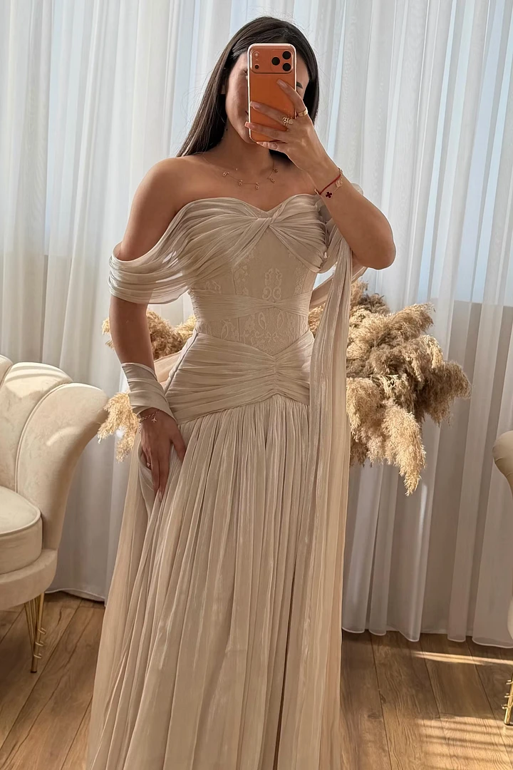 Timeless Sweetheart Off The Shoulder A-Line Prom Dresses Floor Length With Pleats