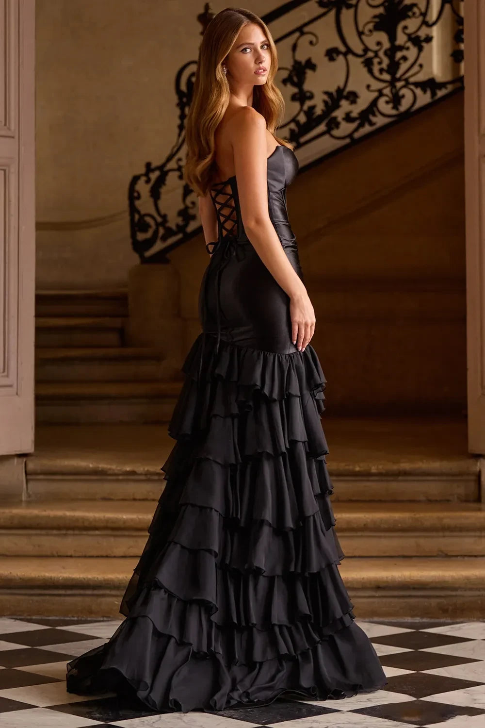 Chic Black Sweetheart Strapless Sleeveless Mermaid Prom Dresses Sheath Layered With Lace-Up Back