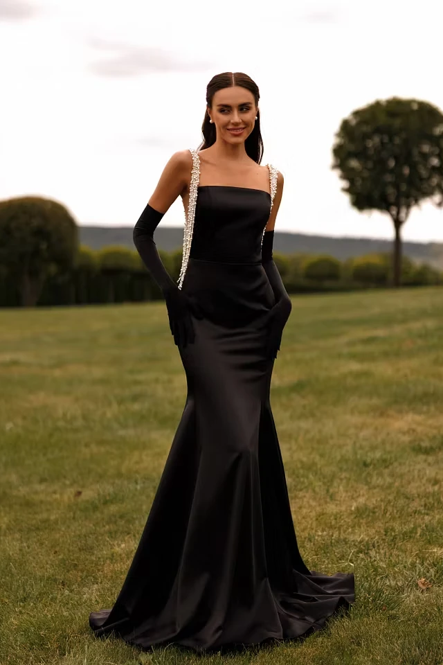 Charming Black Straps Sleeveless Satin Prom Dresses Mermaid Sheath With Gloves Pearls
