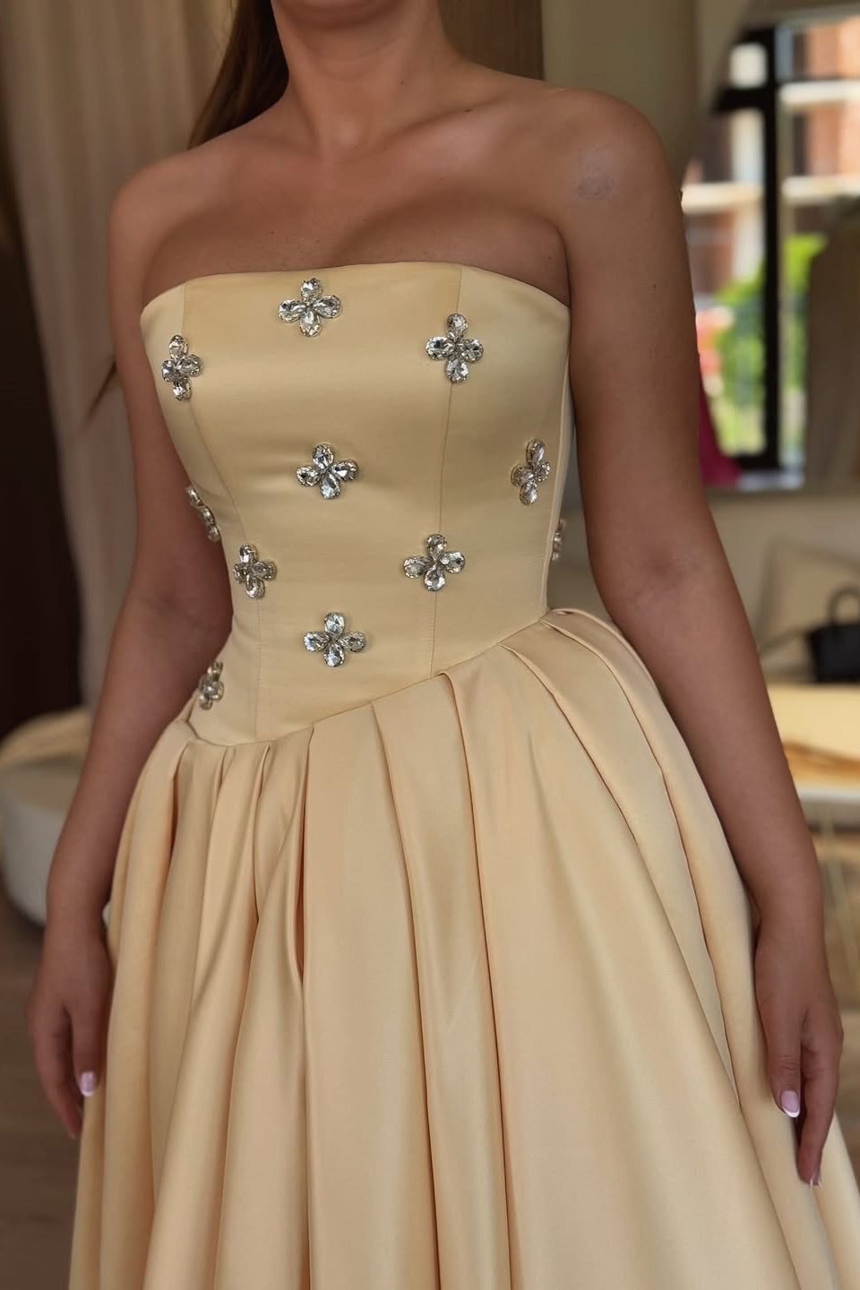 Charming Strapless Sleeveless Satin Prom Dresses A-Line With Pleats Crystals
