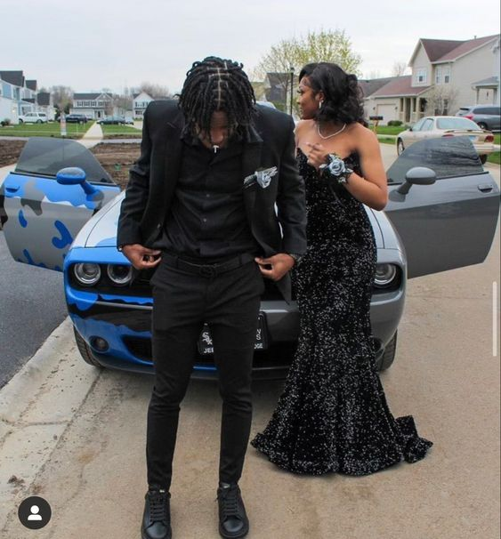Black Trumpet/Mermaid Sequin Sweetheart Long Prom Dresses