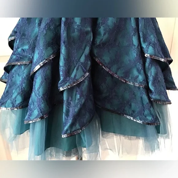 Vintage Spaghetti Straps Blue Satin Lace Layered A Line Short Graduation Homecoming Dress Cocktail Dress D722