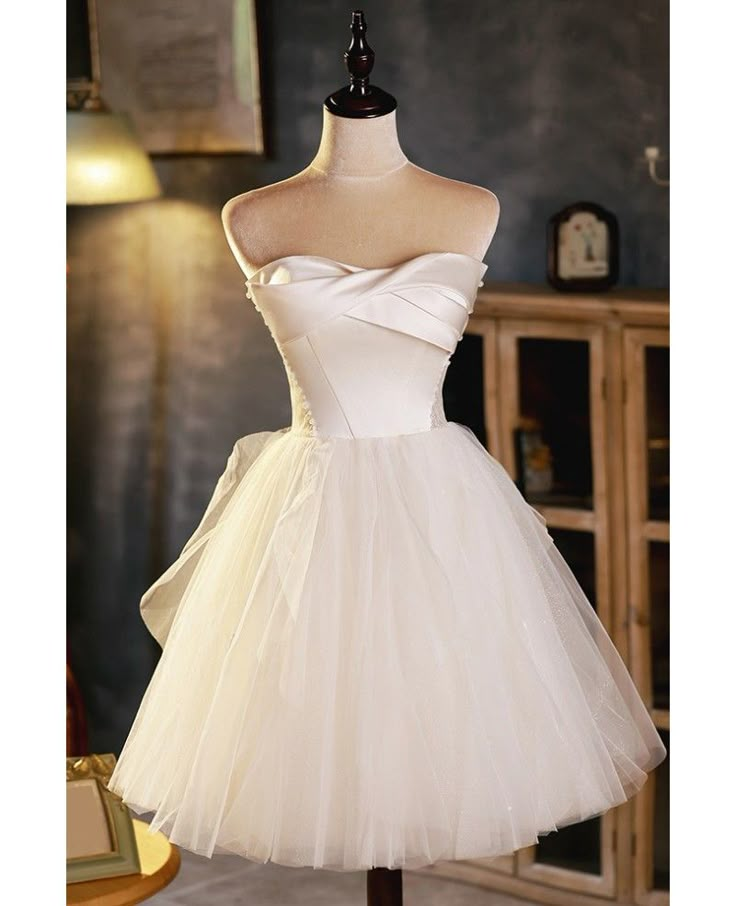 Elegant Satin Tulle Homecoming Dress Strapless Short Birthday Dress - FashionDia