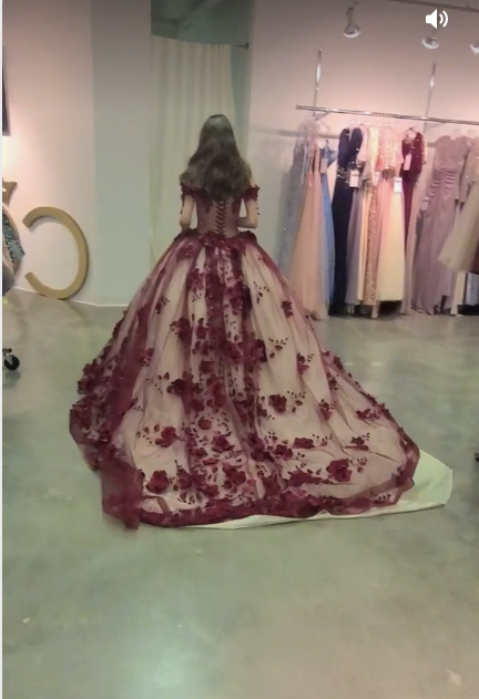 Red tulle flower strapless Off-the-Shoulder long train prom ball gown Sweet 16 Dress - View 3 | FashionDia