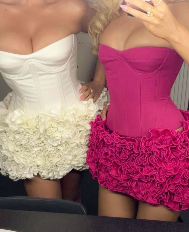 Unique Sweetheart Neck Sheath Pleated Short Birthday Outfits Strapless Homecoming Dress Cocktail Dress - View 2 | FashionDia