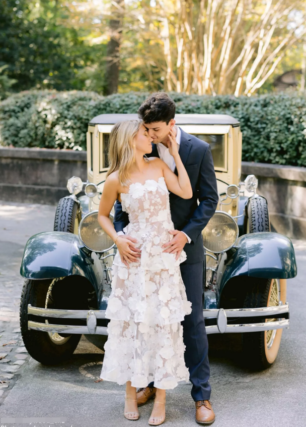 Beautiful White Strapless Tulle Lace Appliques Prom Dress,A-Line Layered Party Evening Dress - FashionDia