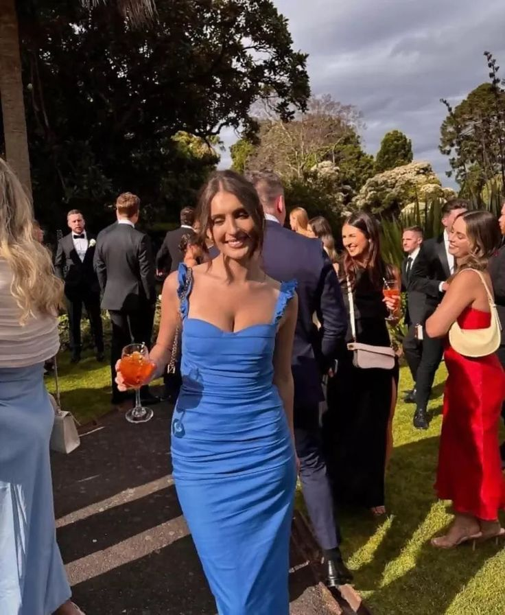 Elegant Blue Sheath Pleated Prom Dress Long Party Evening Dress - View 2 | FashionDia