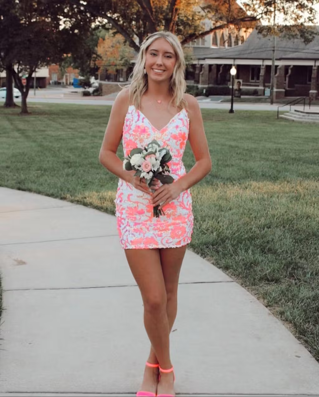 Stylish Sheath Spaghetti Straps Pink Sequins Short Homecoming Dress 16th Birthday Outfits
