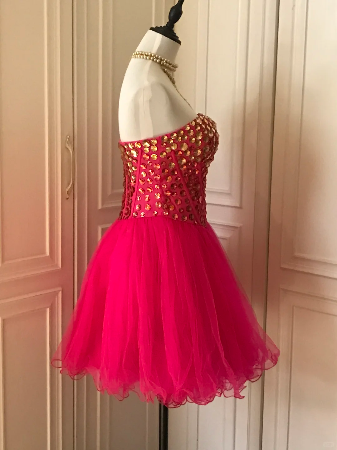 Gorgeous Strapless Red Tulle Beaded Formal Birthday Outfits Homecoming Dress