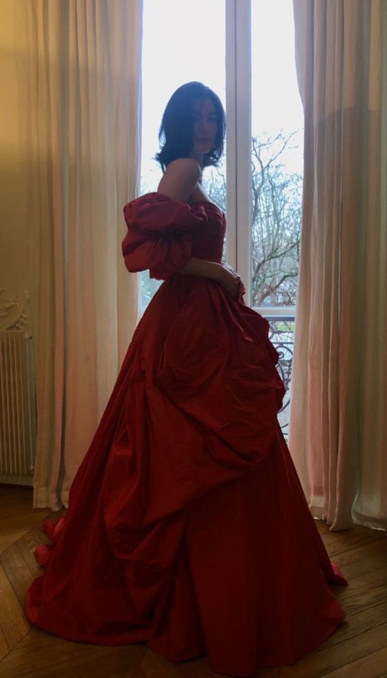 Stunning Ball Gown Off-the-Shoulder Long Burgundy Prom Dress Birthday Outfits - FashionDia