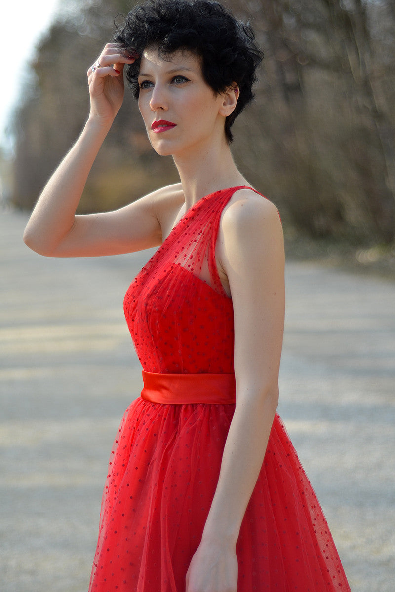 A-Line One-Shoulder Floor-Length Sleeveless Tulle Evening Dress