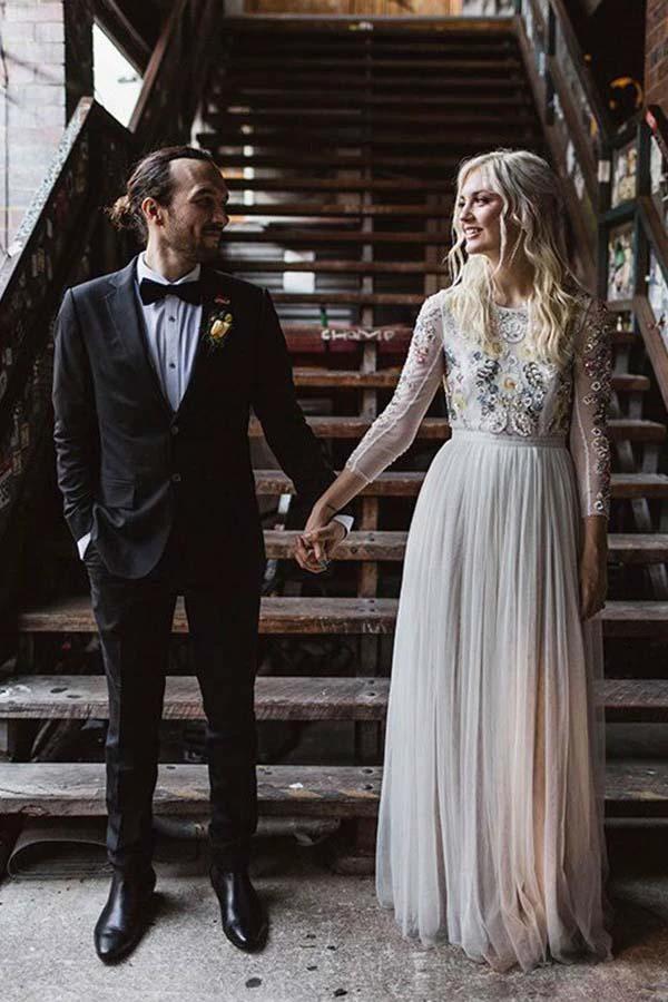 A-Line Round Neck Long Wedding Dress with Lace Long Sleeves (ZD16024)