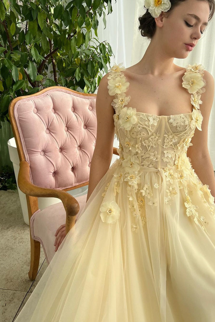A-Line Square Floor-Length Sleeveless Open Back Appliques Lace Prom Dress
