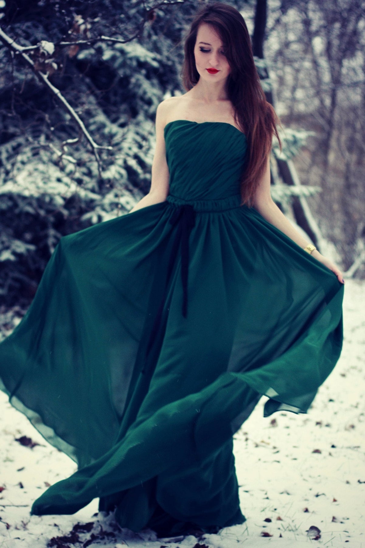A-Line Strapless Floor-Length Chiffon Sleeveless Silk Ribbon Prom Dress