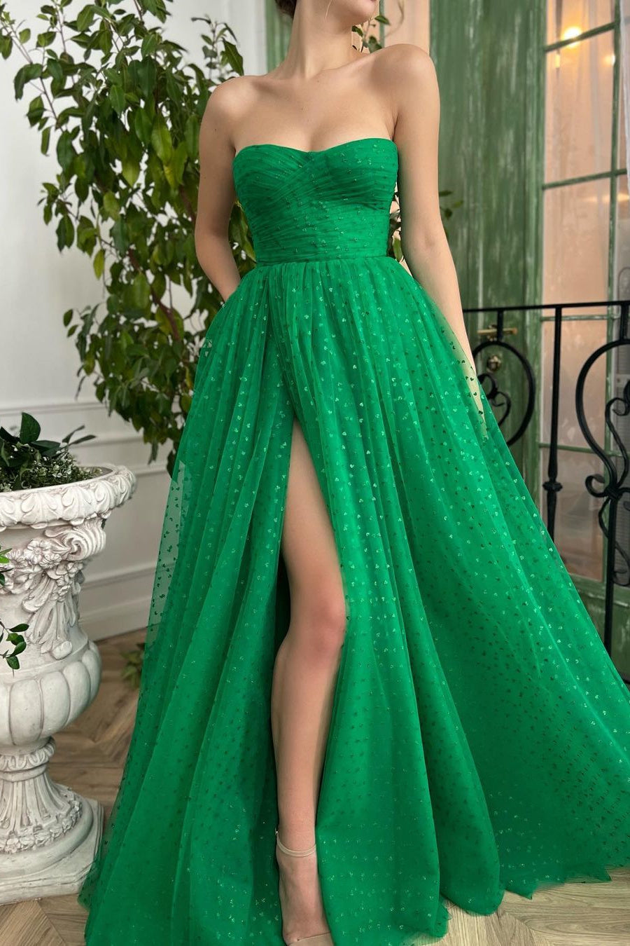 A-Line Strapless Sweetheart Sequined Floor-Length Sleeveless Open Back High Split Prom Dress