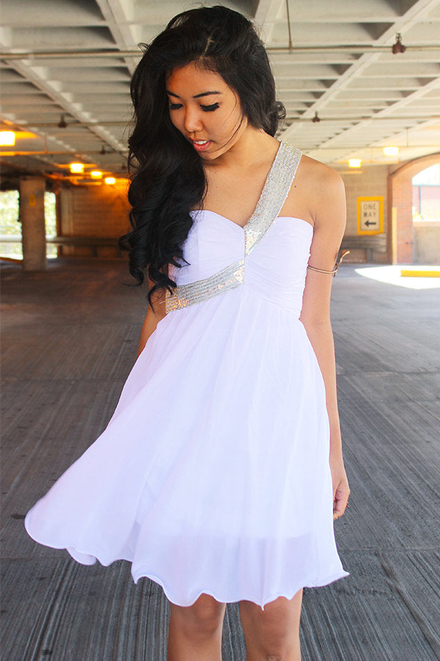 A-Line Sweetheart Diagonal Strap Floor-Length Chiffon Paillette Prom Dress