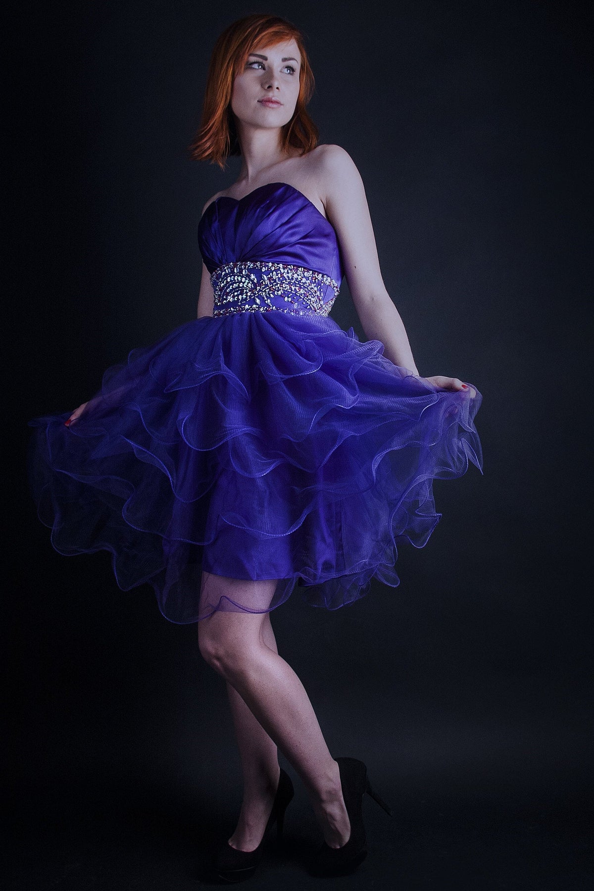 A-Line Sweetheart Knee Length Tulle Beaded Backless Homecoming Dress