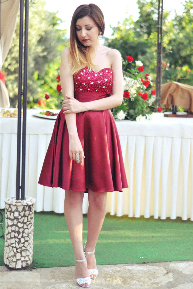 A-Line Sweetheart Knee Length Tulle Rhinestone Homecoming Dress