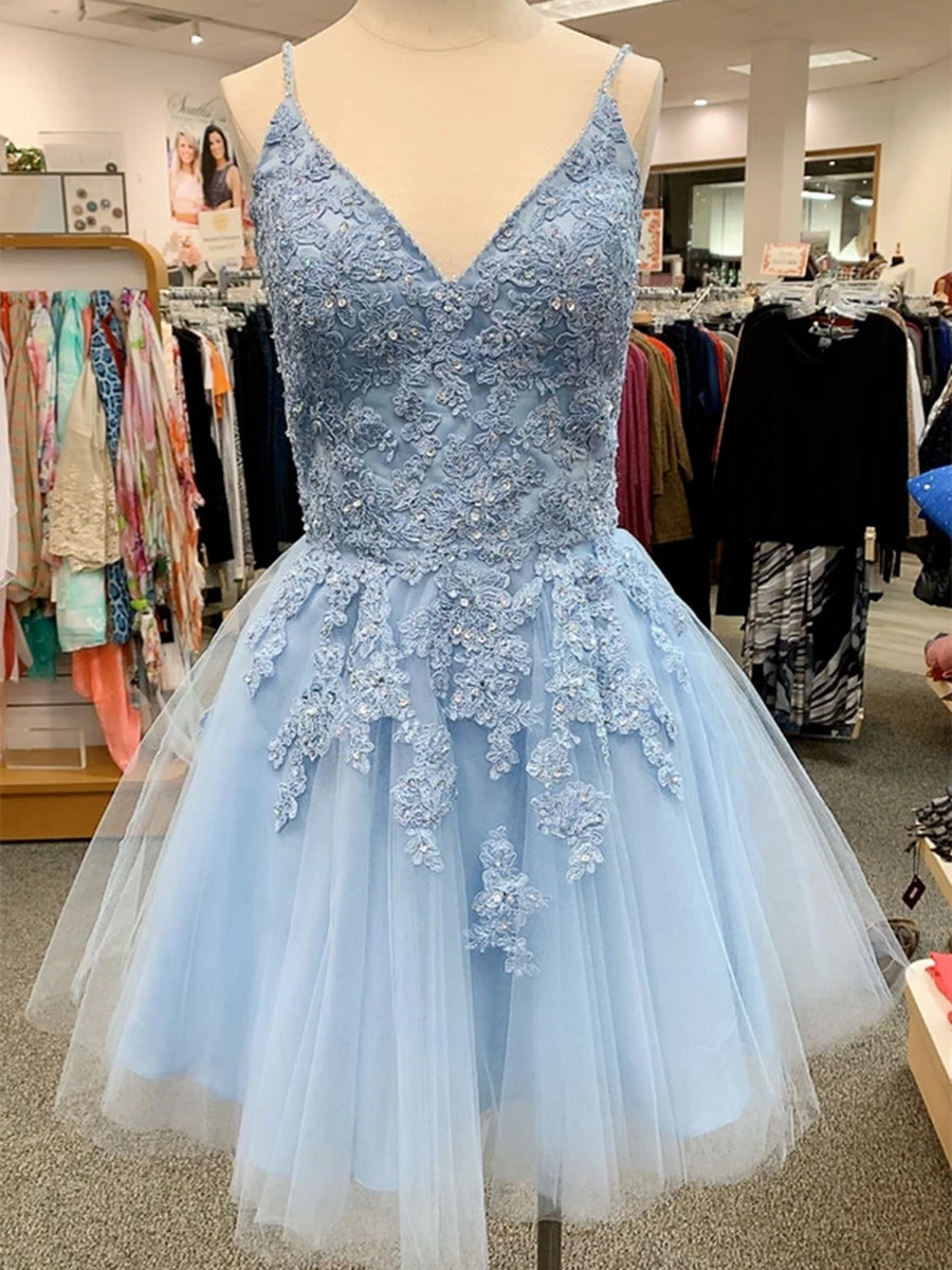 A Line V Neck Tulle Lace Appliques Short Prom Homecoming Dresses - VelvetHem