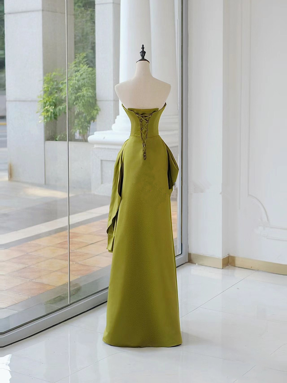 Chic Green Satin Strapless Appliques Prom Dress Long Party Evening Gown - View 4 | FashionDia