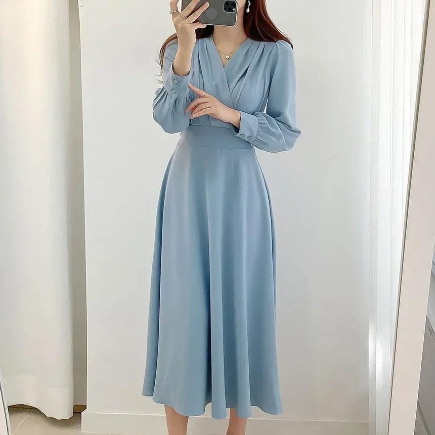 Aitana Boutique Vintage Evening Dress for Women Chic Silhouette Collection