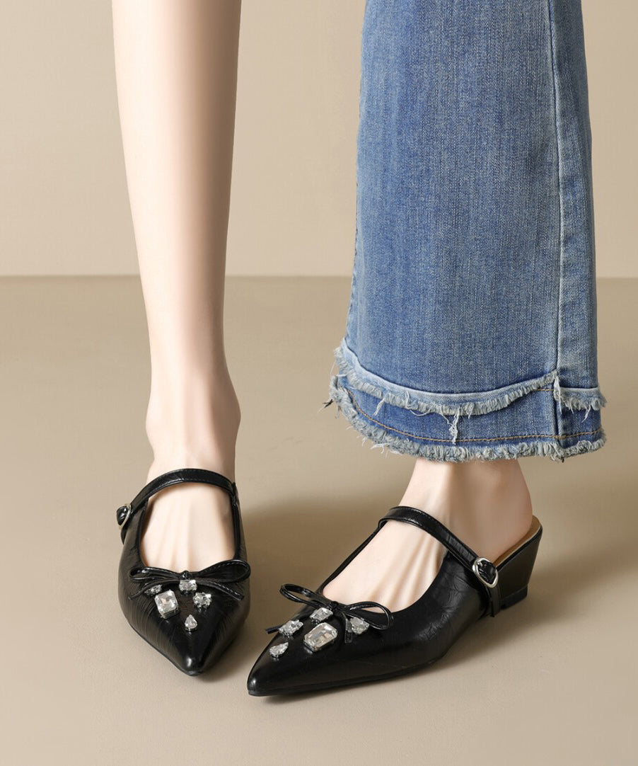 Graceful Orthopedic Sandals for Modern Look