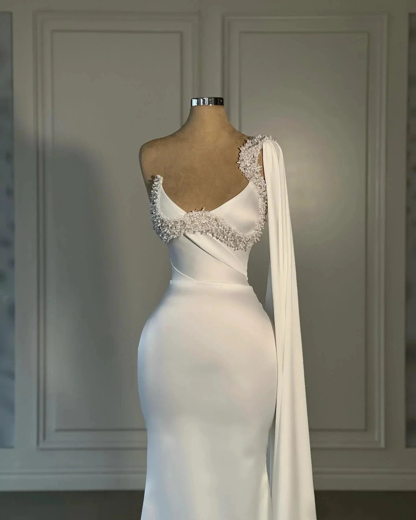 Amazing Mermaid Satin One Shoulder Sleeveless White Wedding Dress With Rhinestone (ZD15558)