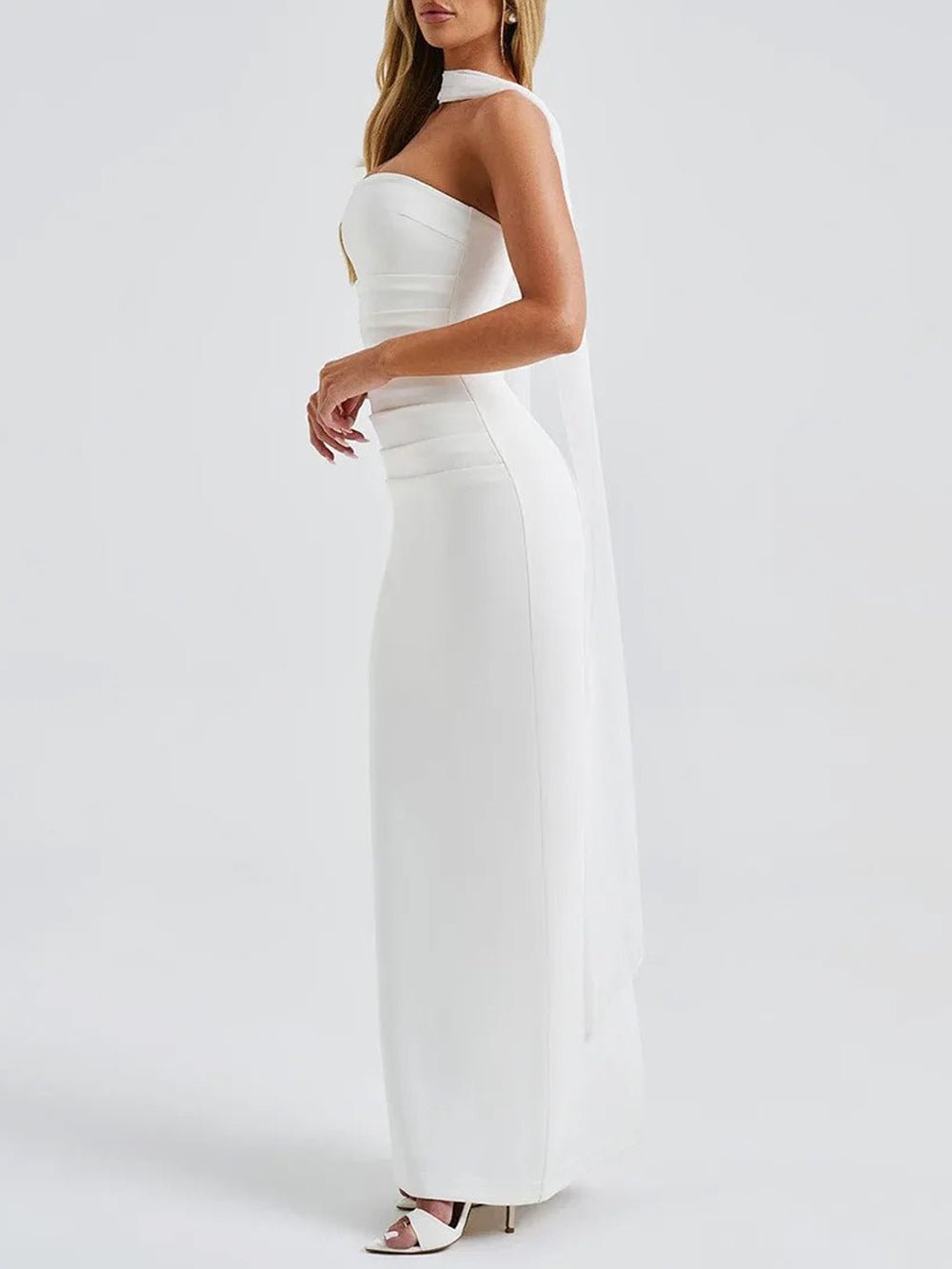 Amira Sleeveless Maxi Dress