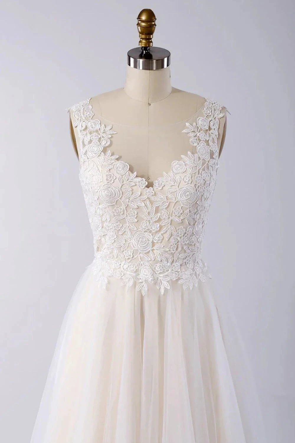 Awesome Long A-line Appliques Lace Tulle Open Back Wedding Dress (ZD14432)