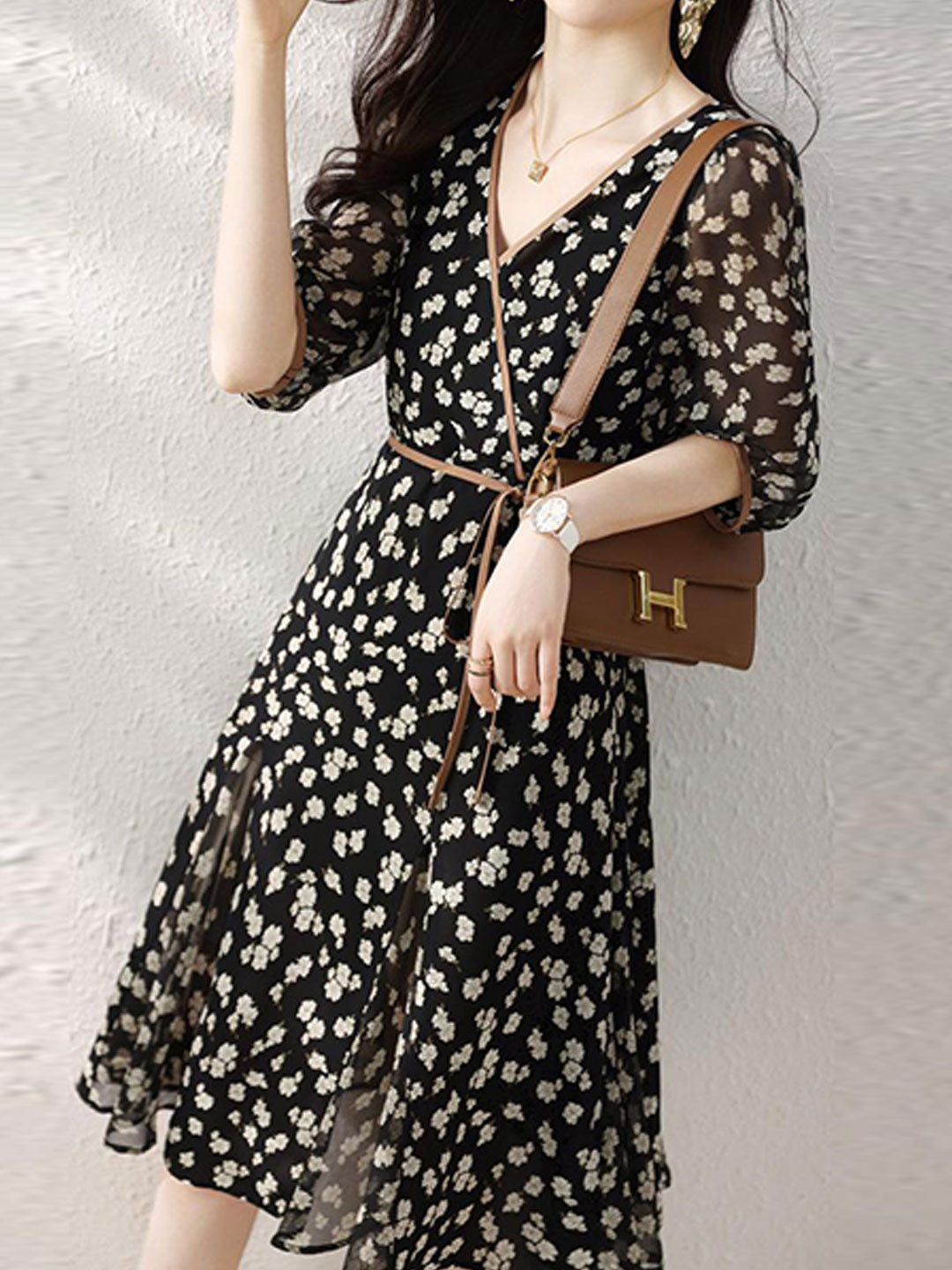 Gracefully Styled Dress for Any Occasion