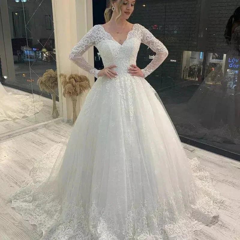 Romantic V-Neck Wedding Dress 2022 Lace Appliques Tulle Vestidos De Noiva Full sleeve Backless Bridal Gown Custom Robe De Mariee by payinti