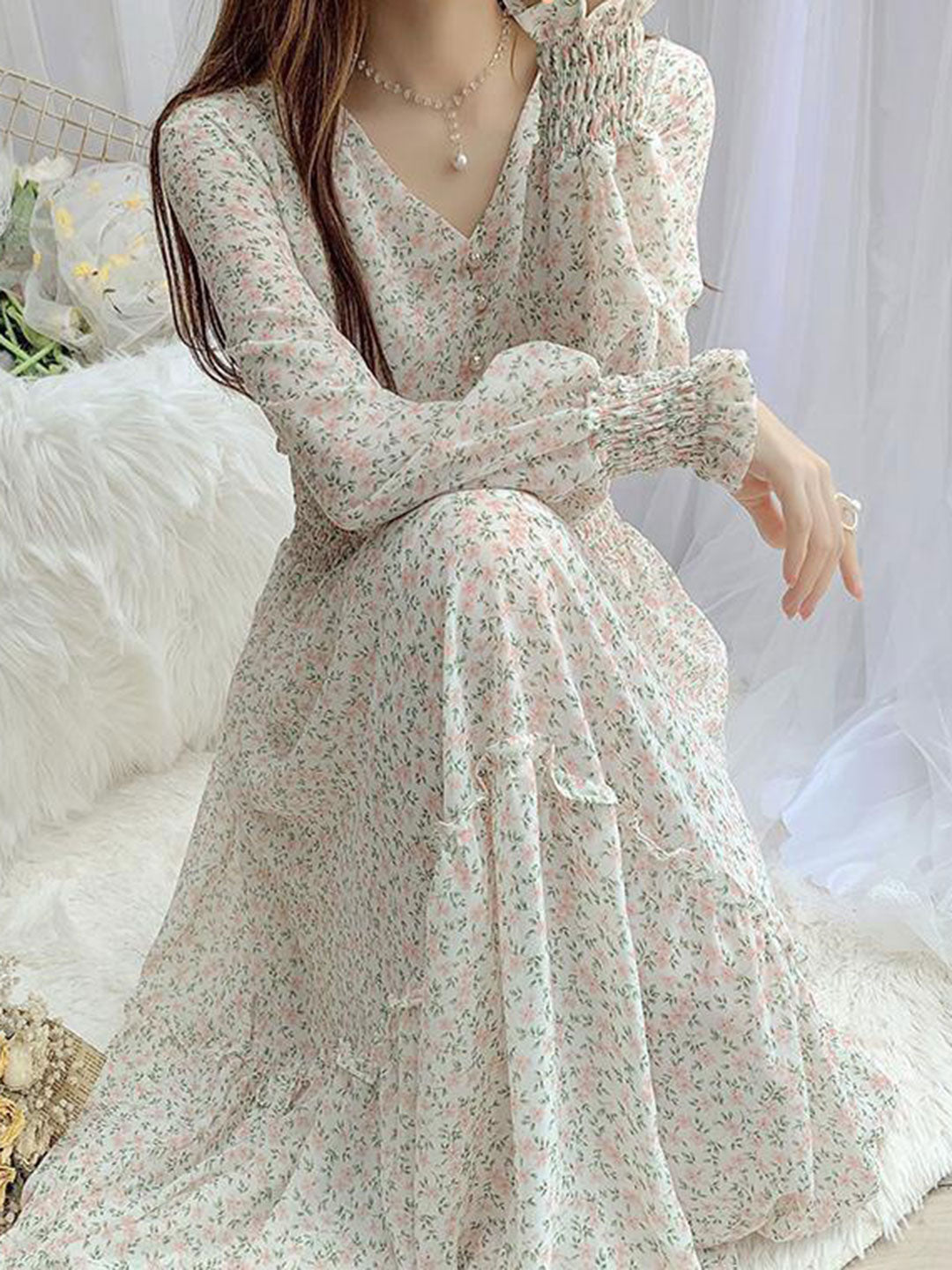 Beautifully Crafted Dress in a Classic Style
