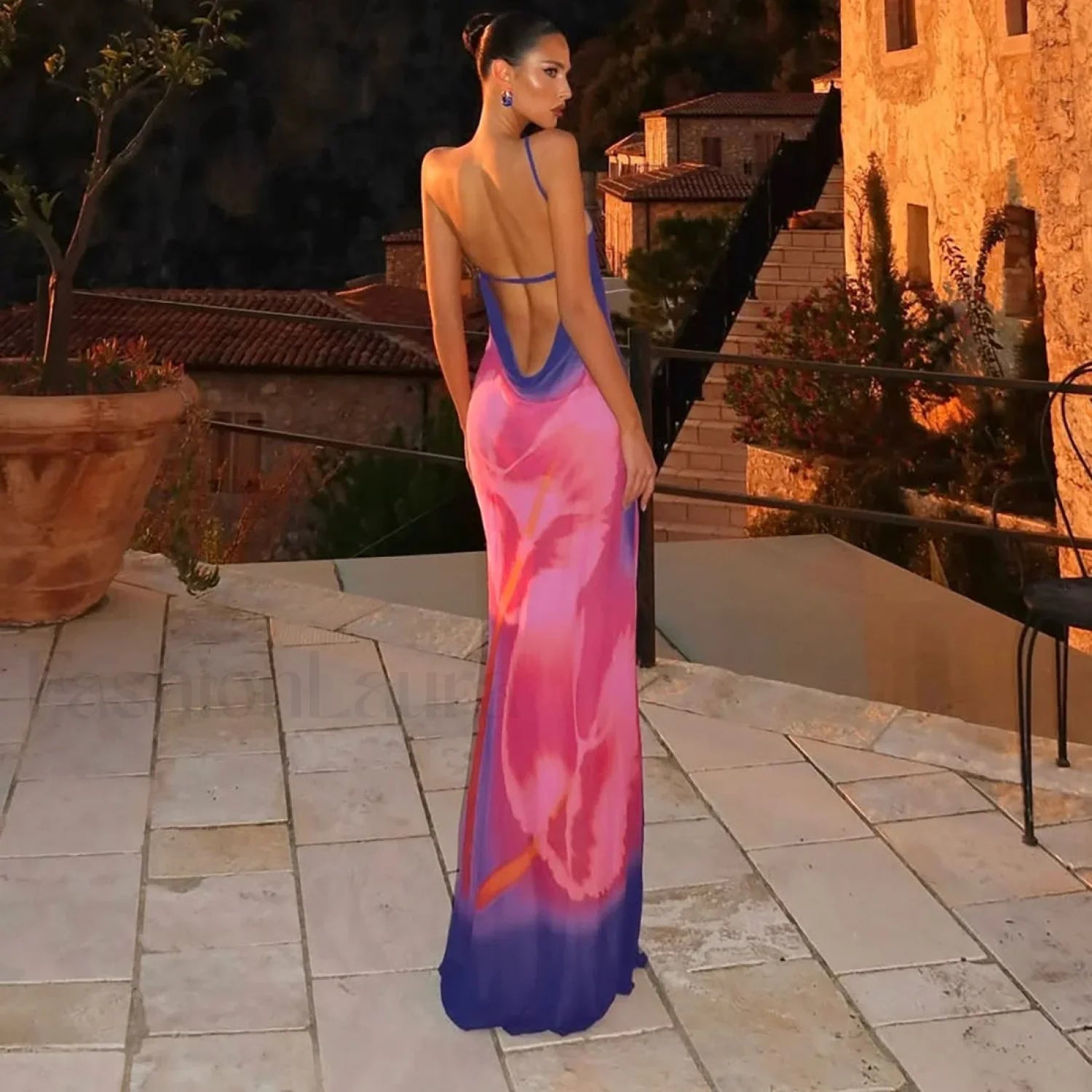 Minimalist Dress Inspired by Contemporary Streetwear Fashion 2