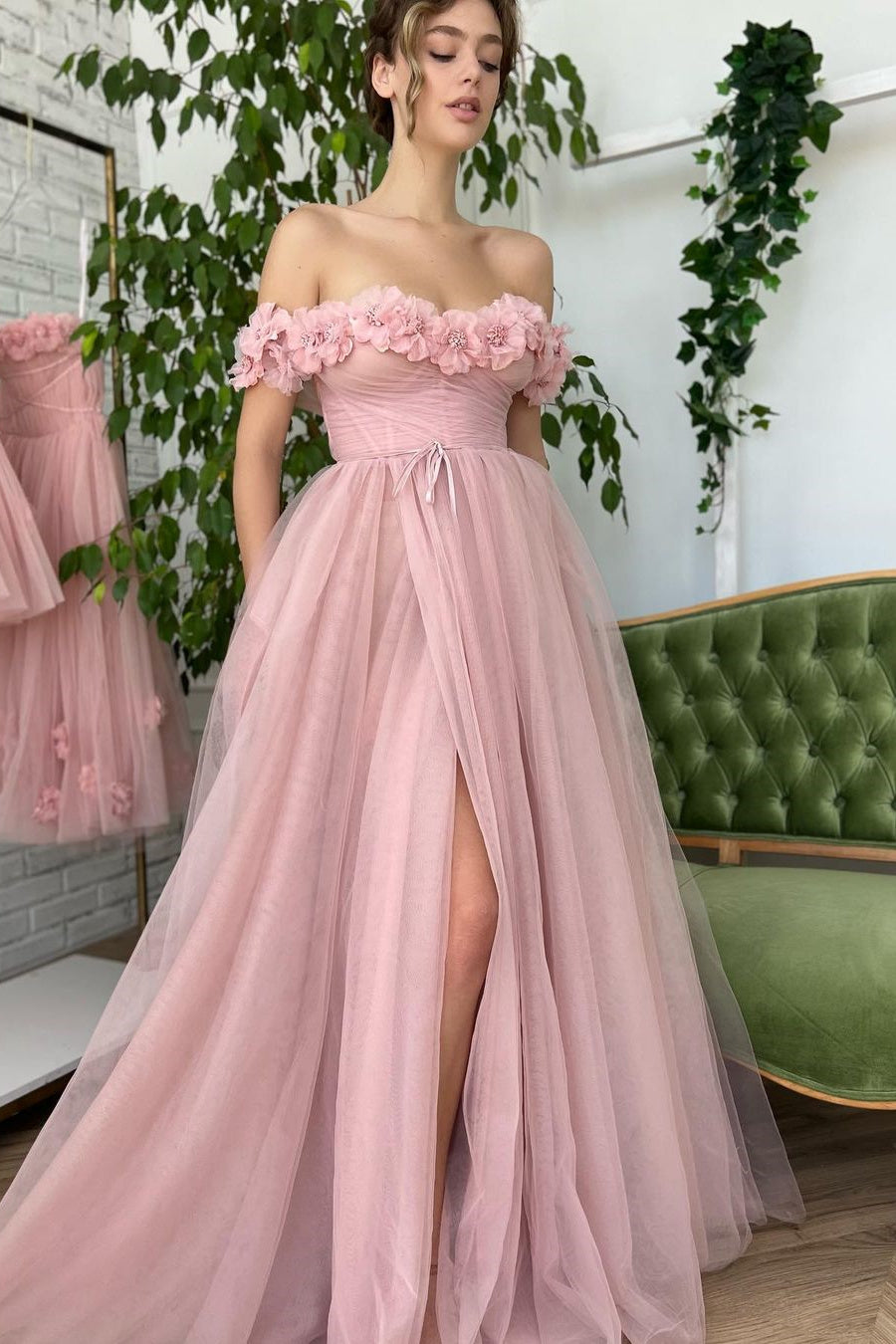 Ball Gown Strapless High Split Sequined Flower Floor-Length Vintage Prom Dress