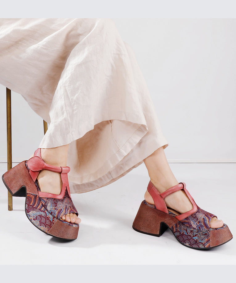 Chic Orthopedic Sandals with Unique Design