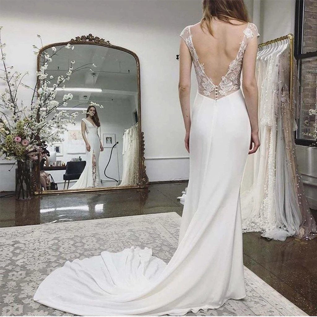 Beach Wedding Dress Cap Sleeves Appliques Backless Lace Bridal Dresses (ZD15325)