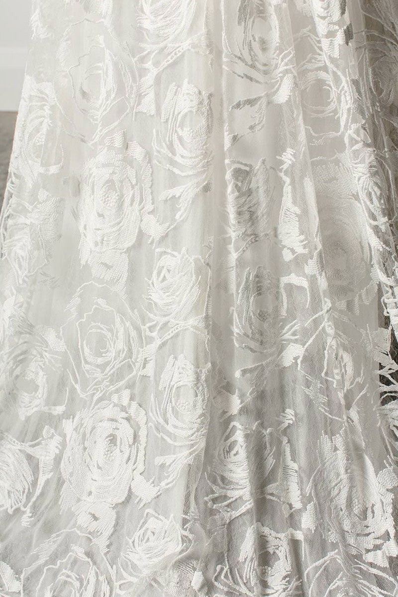 Beach Wedding Dress With Chapel Train White Chic V-Neck Sleeveless Sexy Backless Lace Split Long Bridal Gowns