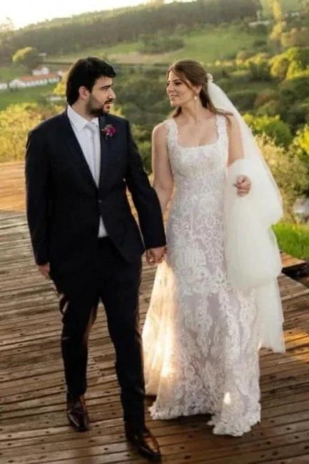 Beautiful A-Line Lace Square Sleeveless Ivory Long Wedding Dress With Appliques (ZD16638)