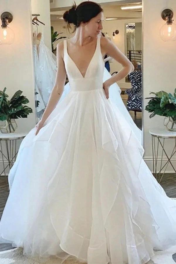Beautiful Deep V-Neck Sleeveless Tulle Wedding Dress with Ruffless (ZD13817)