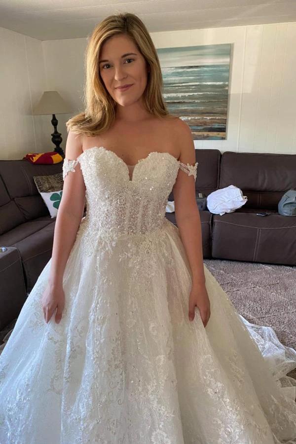 Beautiful Long A-line Off-the-shoulder Lace Appliques Wedding Dress with Beads (ZD15165)