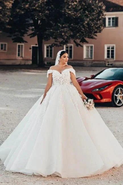 Beautiful Long A-Line Off-the-shoulder Sleeveless Wedding Dresses with Lace (ZD15634)